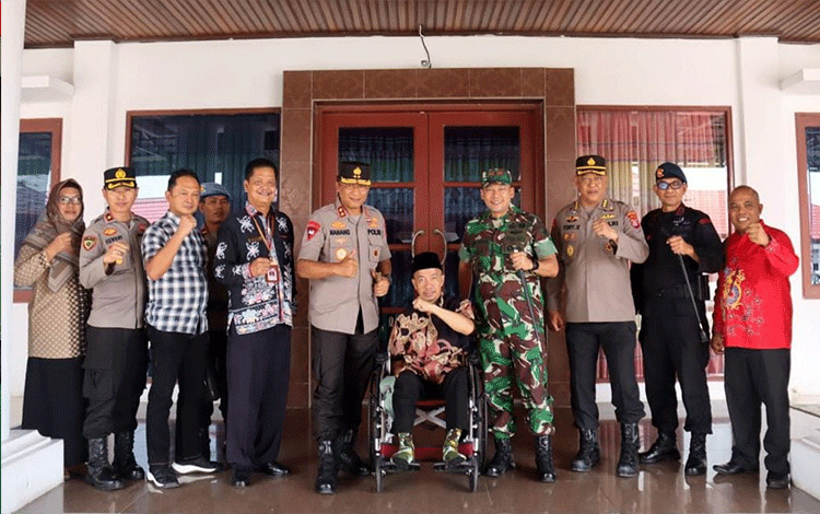 Kapolda dan Danrem Beri Semangat untuk Kesehatan Yulhaidir