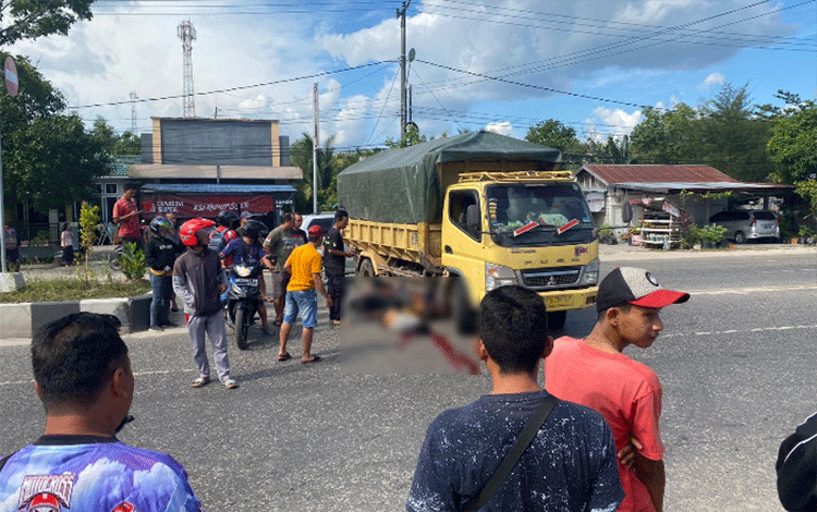 Kronologi Laka Maut Dum Truk Vs Motor di Kasongan