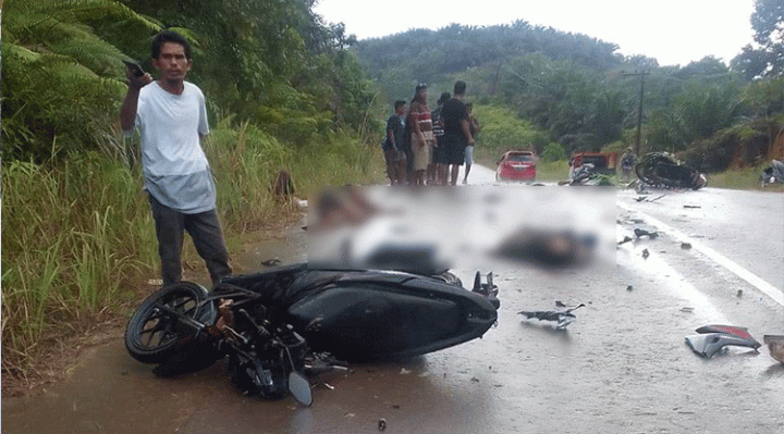 Korban dan kecelakaan antara dua buah sepeda motor di Jalan Poros Telaga Antang, Kamis, 6 Juli 2023.