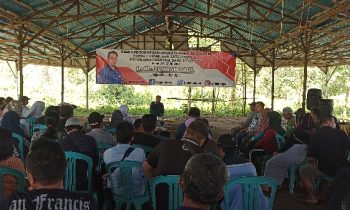 Reses perorangan Anggota DPRD Dapil 1 Sihol Parningotan Lumban Gaol di Perumahan Pendawa Sampit, Kamis, 27 Juli 2023