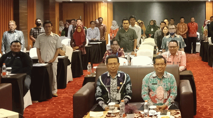 Sosialisasi implementasi pengawasan perizinan di Aquarius Boutique Hotel Sampit, Kamis, 13 Juli 2023.