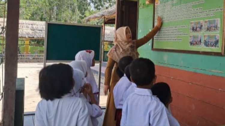 MPLS di SDN 3 Kobes Hilir Disusun Secara Menyenangkan