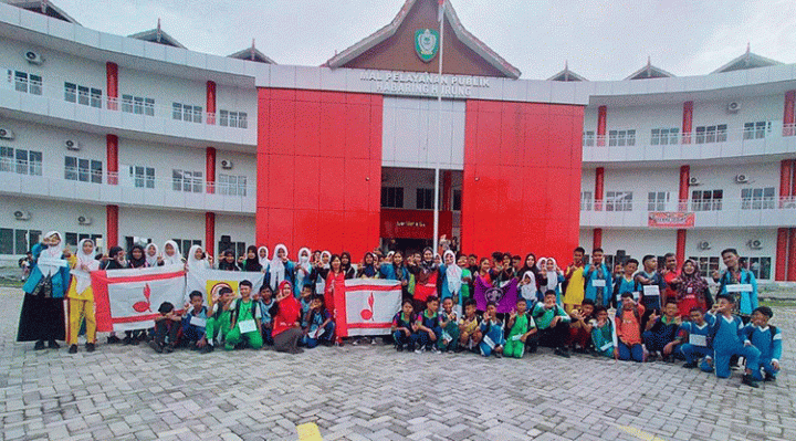 Suasana Outing Class SMPN 4 Sampit di berbagai intansi, Jumat, 14 Juli 2023.