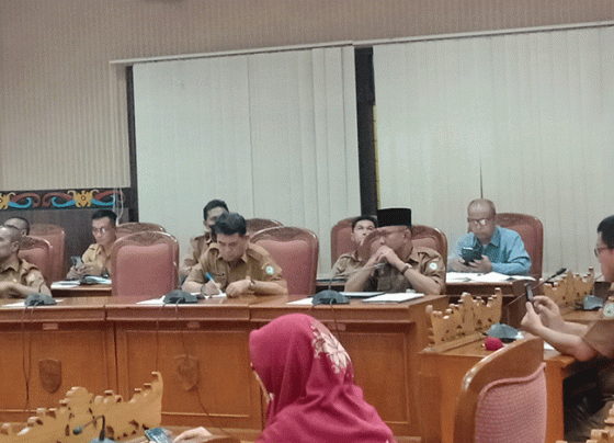 Suasana RDP Komisi III DPRD Kotim terkait zonasi PPDB, Selasa, 18 Juli 2023.