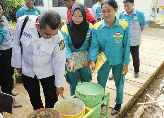 Tim Penilai Adiwiya tingkat Kabupaten Kotim Laksanakan Verifikasi di SMKN 1 Cempaga Hulu, Rabu, 26 Juli 2023.