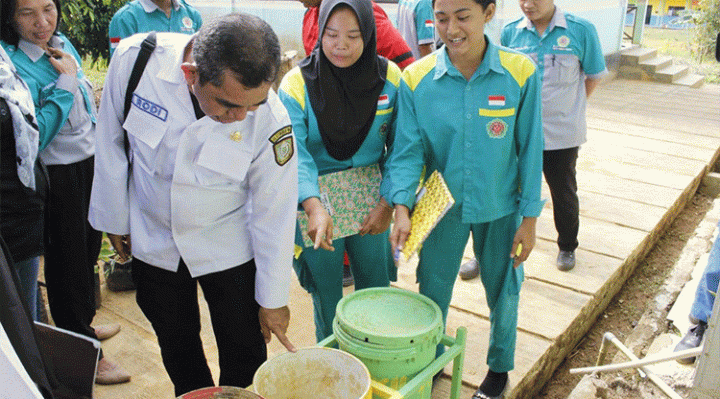 Tim Penilai Adiwiya tingkat Kabupaten Kotim Laksanakan Verifikasi di SMKN 1 Cempaga Hulu, Rabu, 26 Juli 2023.