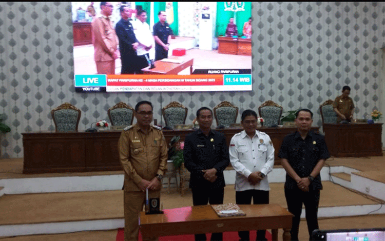 DPRD Katingan Umumkan Pemberhentian Bupati Sakariyas dan Wakil Bupati Sunardi Litang