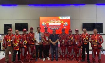 foto bersama atlet kontingen bridge Kotim menyapu bersih medali emas Porprov Kalteng 2023, Minggu 30 Juli 2023.