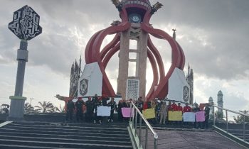 Batamad dan Fordayak Kotim menuntut Rocky Gerung diadili terkait perkataanya yang dinilai menghina Presiden RI Joko Widodo, Rabu, 2 Agustus 2023