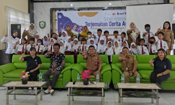 Foto bersama pada kegiatan penguatan literasi Disdik Kotim kepada peserta didik usia dini di Aula Disdik Kotim, Selasa 15 Agustus 2023.