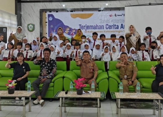Foto bersama pada kegiatan penguatan literasi Disdik Kotim kepada peserta didik usia dini di Aula Disdik Kotim, Selasa 15 Agustus 2023.