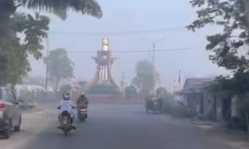 Kabut asap mulai menyelimuti Kabupaten Kotim pada pagi hari, Senin, 14 Agustus 2023.