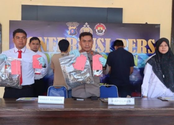 Kapolres Seruyan AKBP Ampi Mesias Von Bulow pimpin pers rilis terkait penangkapan pelaku tindak pidana karhutla.