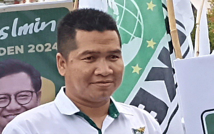 Kerap Mengganggu Helikopter Water Bombing, Warga Diimbau Tak Main Layang-layang