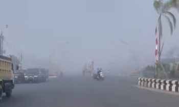 Kondisi Sampit, saat pagi hari dalam beberapa hari terakhir kerap diselimuti kabut asap akibat karhutla.