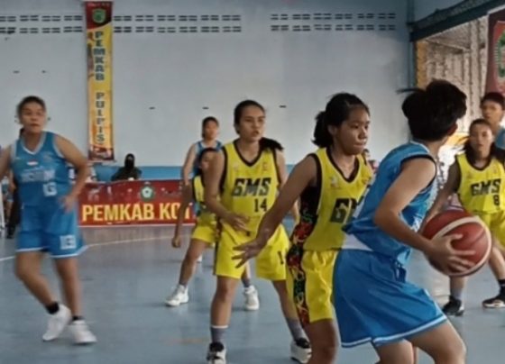 Partai final cabor basket puteri Porprov Kalteng 2023, Kotim (biru) 50 27 Gumas (kuning) di GOR Indoor Lodan, Jumat 4 Agustus 2023.