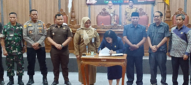 Pemkab dan DPRD Kotim Sepakati Pendapatan dan Belanja KUA-PPAS 2024 Rp 1,7 Triliun
