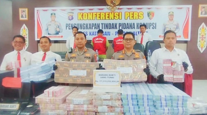 Pihak Polres Katingan menggelar konferensi pers terkait dugaan korupsi peremajaan sawit rakyat, Selasa, 8 Agustus 2023.