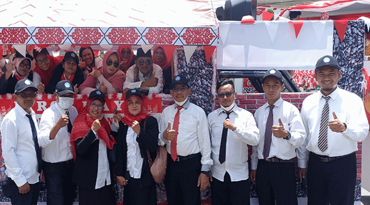 Rombongan pawai KKKS Hasien yang ikut serta pada pawai pembangunan HUT ke 78 RI di Kotim, Sabtu, 19 Agustus 2023.