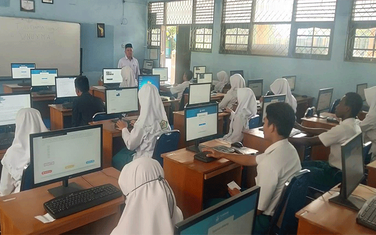 Siswa MAN Palangka Raya Gladi Bersih ANBK 2023