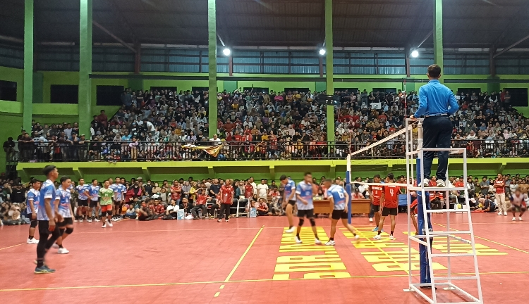 Luar Biasa! Partai Final Voli Indoor Porprov Kalteng 2023 Penuh Penonton