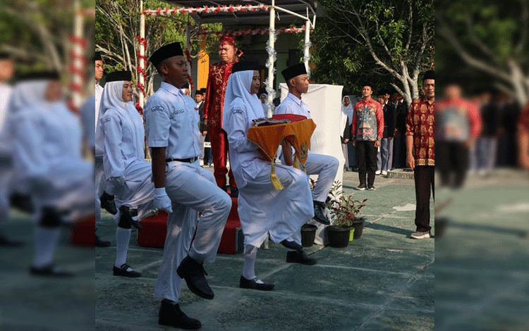Upacara HUT Kemerdekaan ke-78 RI di MAN Palangka Raya Berlangsung Khidmat