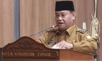 Bupati Kotim Halikinnor berpidato di DPRD Kotim, Selasa, 5 September 2023.