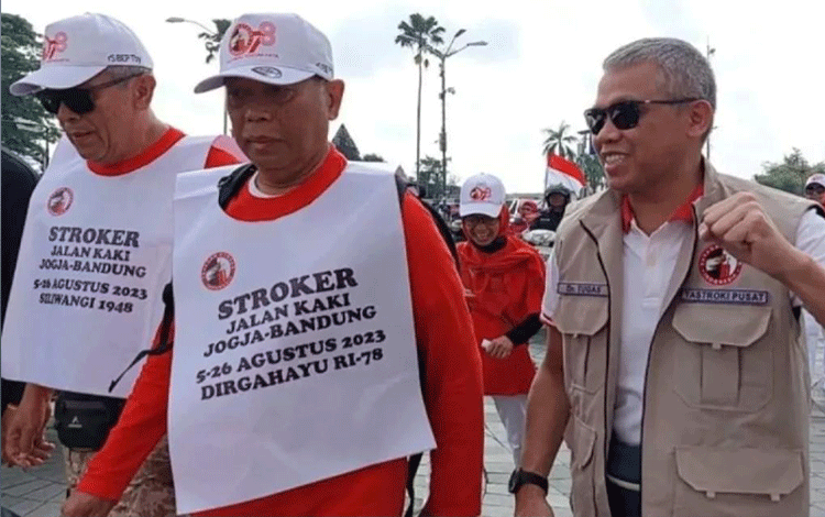 Jalan Kaki Yogya–Bandung Kobarkan Kampanye Melawan Stroke (1)