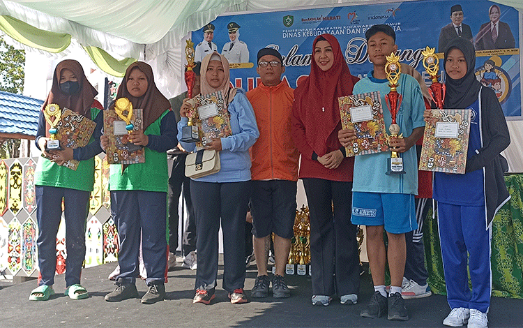 Siswa SMP Katolik Santo Albertus Juara 2 Melukis di Telabang Edukasi Wisata Museum