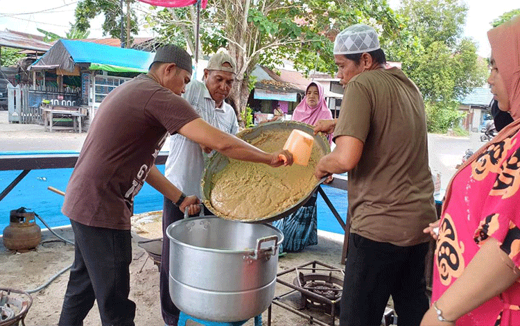 Tradisi Bubur Baayak Digelar Pada Rabu Terakhir Bulan Safar