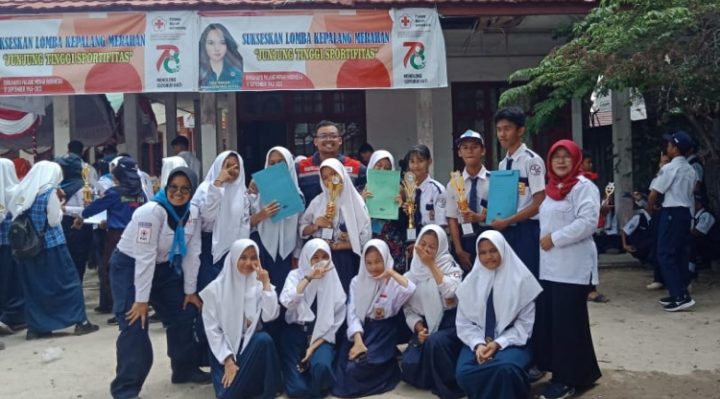 SMPN 2 Sampit Juara Umum Lomba Kepalangmerahan PMR Tingkat Madya HUT ke 78 PMI, Minggu, 17 September 2023.