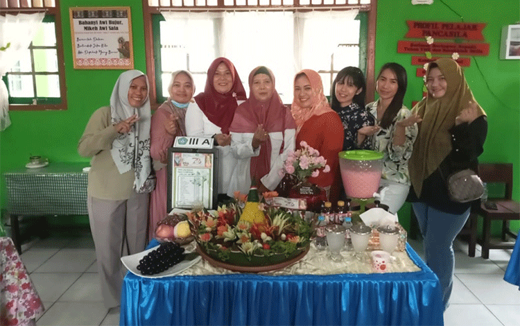 SDN 2 MB Hulu Gelar Lomba Tumpeng Antarkelas Rayakan Hari Jadi ke-74