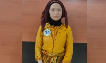 Siswi SMPN 1 Sampit, Cahya Zebina Oz Shira juara 1 lomba mendongeng Edukasi Wisata Museum Culture Museum yang digelar belum lama ini.