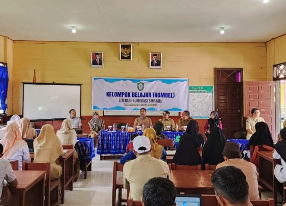 Suasana Pengimbasan Penerapan Literasi dan Numerasi di Kecamatan Teluk Sampit oleh Kombel SMP Teluk Sampit, Selasa 26 September 2023.