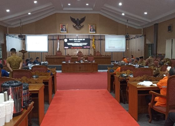 Suasana rapat kerja Komisi III DPRD Kotim tentang Perubahan RAPBD 2023 Selasa 19 September 2023.