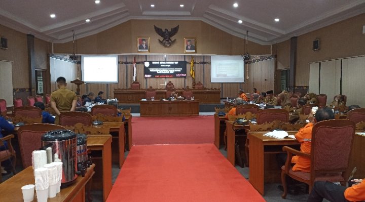 Suasana rapat kerja Komisi III DPRD Kotim tentang Perubahan RAPBD 2023 Selasa 19 September 2023.