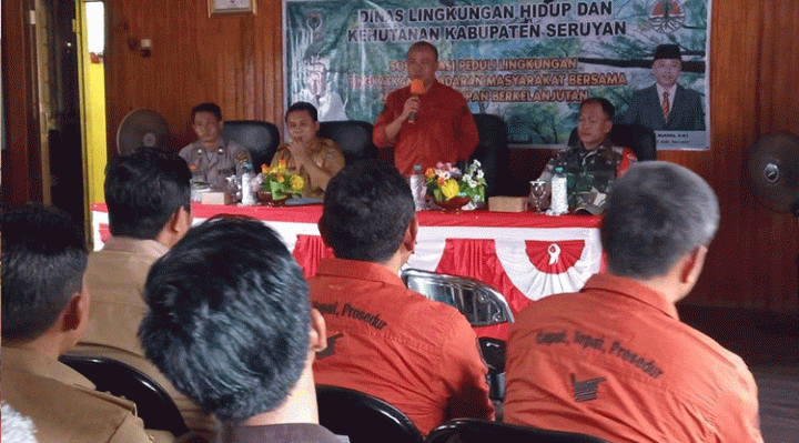 DLHK Seruyan Gelar Sosialisasi Peduli Lingkungan di Kecamatan Seruyan Tengah, Selasa 31 Oktober 2023