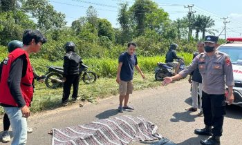 Jasad Yudiansyah saat dievakuasi petugas.