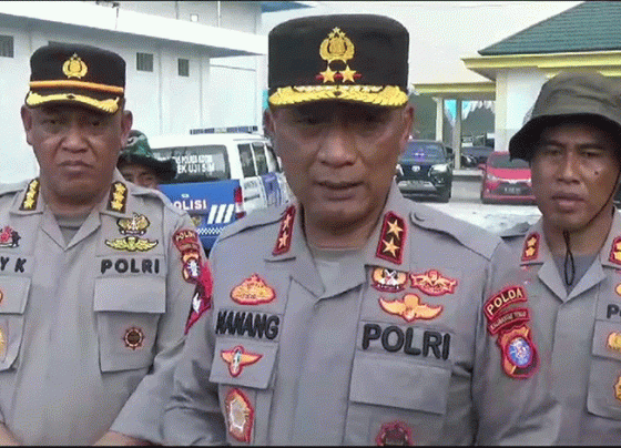 Kapolda Kalimantan Tengah, Irjen Pol Nanang Avianto tengah saat diwawancara awak media di Sampit.