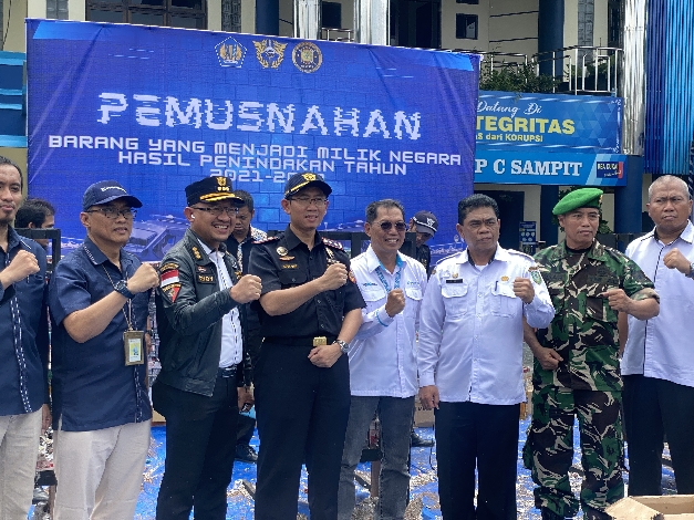 Bea Cukai Sampit Musnahkan BMMN Senilai Ratusan Juta Rupiah