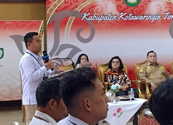 Ketua KPU Kotim, M. Rifqi memberikan sambutan pada penandatanganan NHPD bersama Pemkab Kotim, Senin 30 Oktober 2023.
