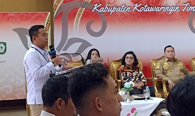 Ketua KPU Kotim, M. Rifqi memberikan sambutan pada penandatanganan NHPD bersama Pemkab Kotim, Senin 30 Oktober 2023.