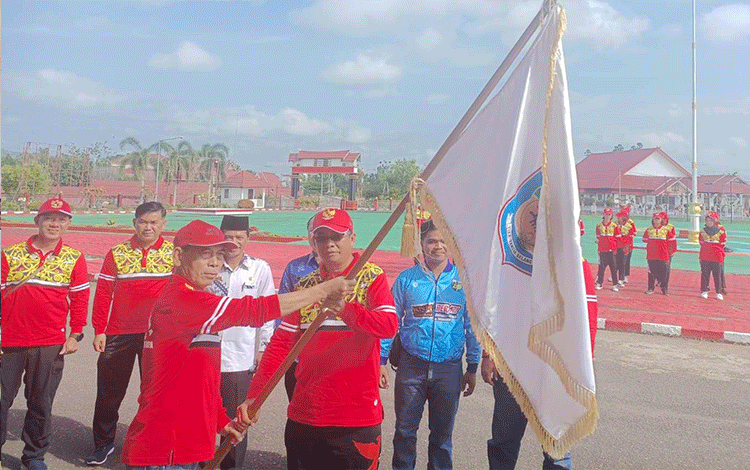 Lepas Peserta Ikuti IBAB Tingkat Provinsi, Ini Pesan Plt Sekda Mura
