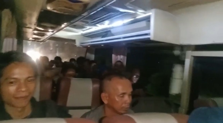Batamad Kotim Kawal Kepulangan Puluhan Warga Desa Bangkal