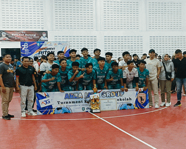 SMAN 3 Sampit Juara 1 Turnamen Futsal antarsekolah se Kotim di lapangan Indoor Stadion 29 Nopember Sampit, Senin, 2 Oktober 2023.