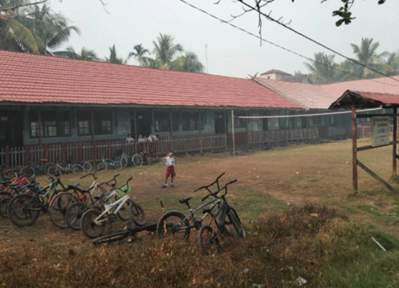 Suasana di SDN 4 Bapinang Hilir Laut Desa Hantipan Kecamatan Pulau Hanaut, Jumat, 6 Oktober 2023.