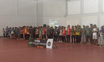 Suasana pembukaan Ardina Futsal Open Tournament di lapangan indoor Stadion 29 Nopember, Minggu 15 Oktober 2023.