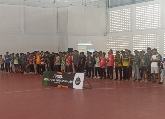 Suasana pembukaan Ardina Futsal Open Tournament di lapangan indoor Stadion 29 Nopember, Minggu 15 Oktober 2023.