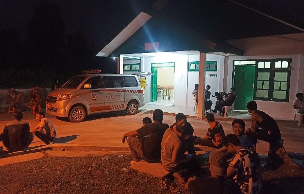 Suasana terkini di sekitar kamar jenazah RSUD Dr. Murjani Sampit saat proses otopsi korban tewas akibat bentrokan di Bangkal, Minggu 8 Oktober 2023.