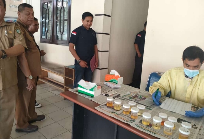 79 Pegawai Disdik Kotim Jalani Tes Urin Bebas Narkoba, Ini Kata Kadisdik